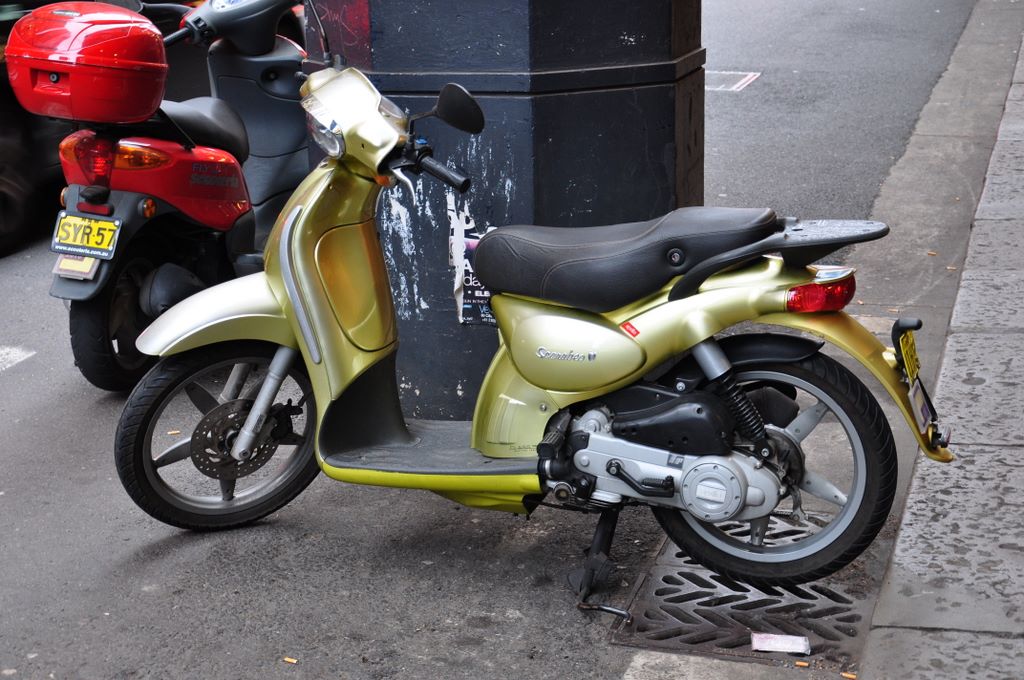 Motorbikes and scooters in Sydney CBD