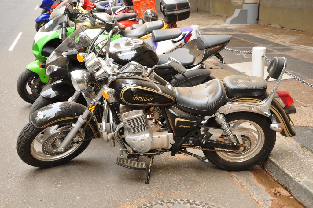 Motorbikes and scooters in Sydney CBD